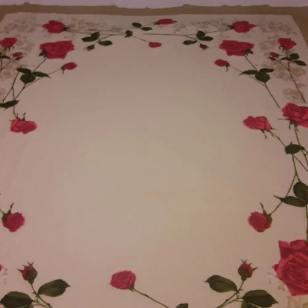Vintage Rose Tablecloth Fine Quality 50x57 Romantic Versatile NOTE